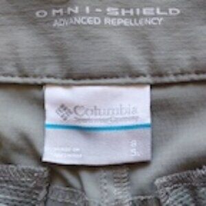 Columbia Omni-Shield Shorts light green